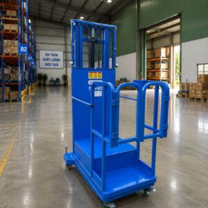 So với lắp dựng giàn giáo, dùng thang nâng người giúp rút ngắn thời gian thi công, tăng năng suất và giảm chi phí nhân công.