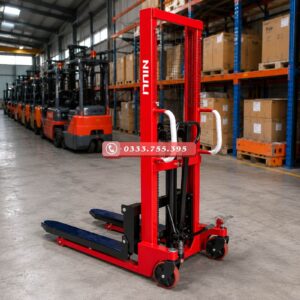 Xe nâng tay cao 1.6m an toàn và thân thiện với môi trường.